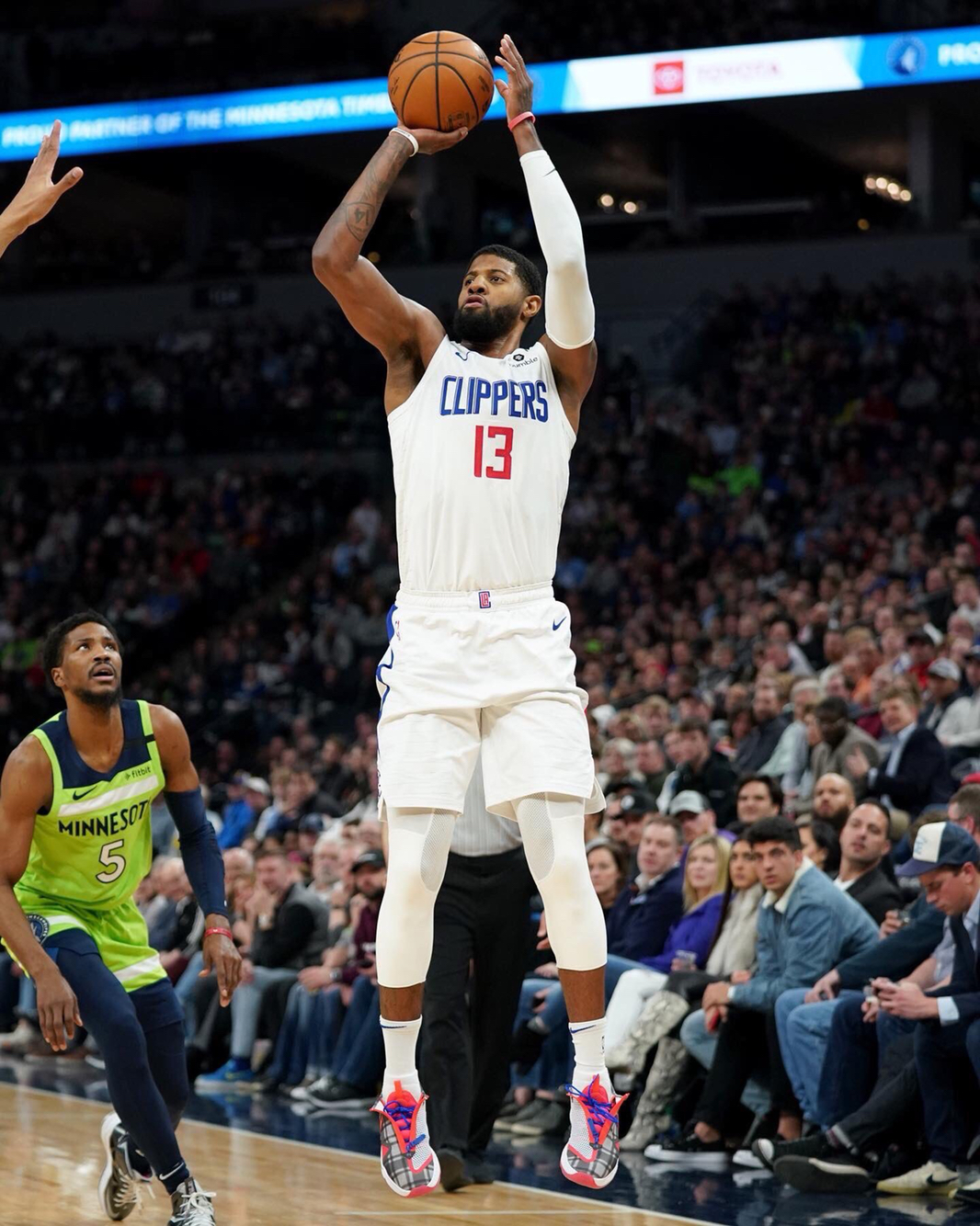 造突然的威 造突然的威