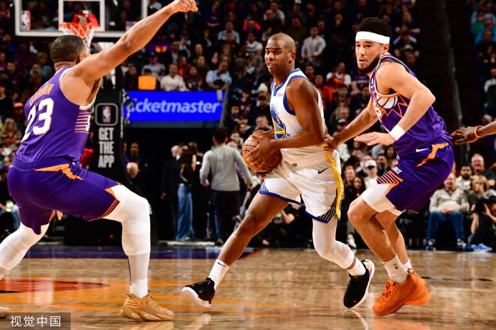 人展现了足 人展现了足